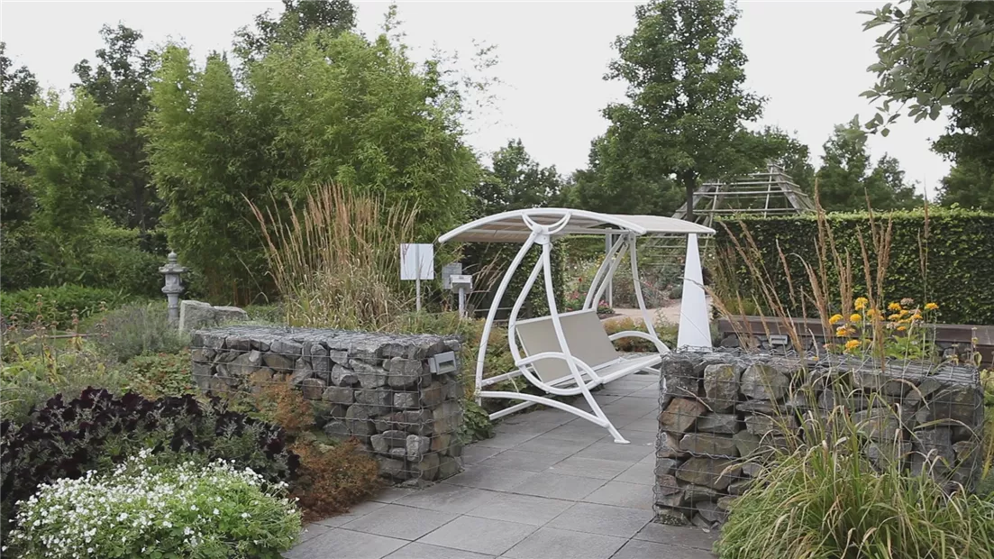 Gartengestaltung - Modernes Grün (thumbnail).jpg